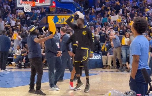 开云登录网址入口-输麻了？勇士一度落后55分！追梦末节为对手起舞