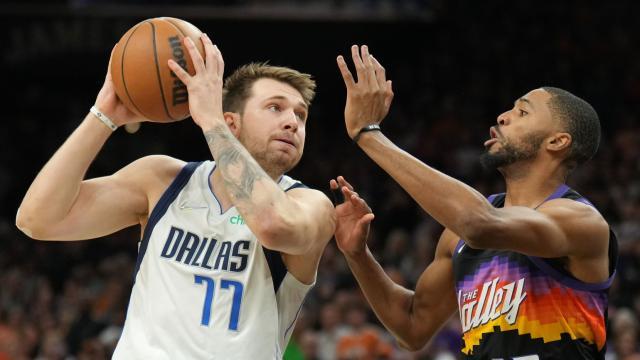 开云网站-单节14分12失误！黑色12分钟令独行侠兵溃天王山